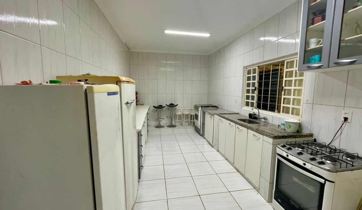 4edaf8ba-364e-4f33-8401-6949e6079571