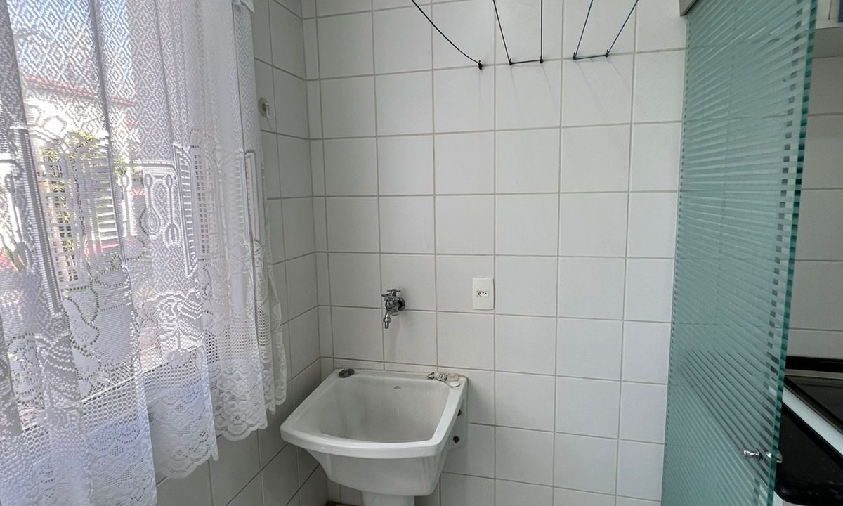 0206adb1-49dc-47ff-a464-cc5830ebf3ea