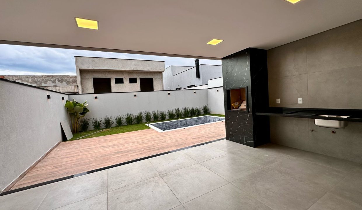 WhatsApp Image 2025-02-28 at 12.16.25