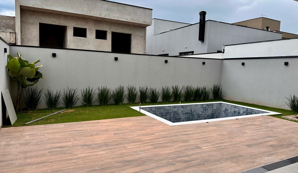 WhatsApp Image 2025-02-28 at 12.16.28