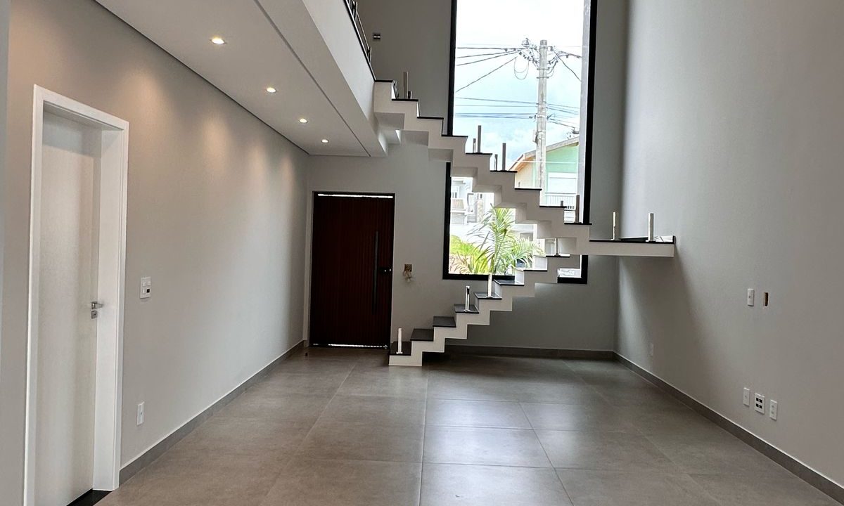 WhatsApp Image 2025-02-28 at 12.16.32 (2)