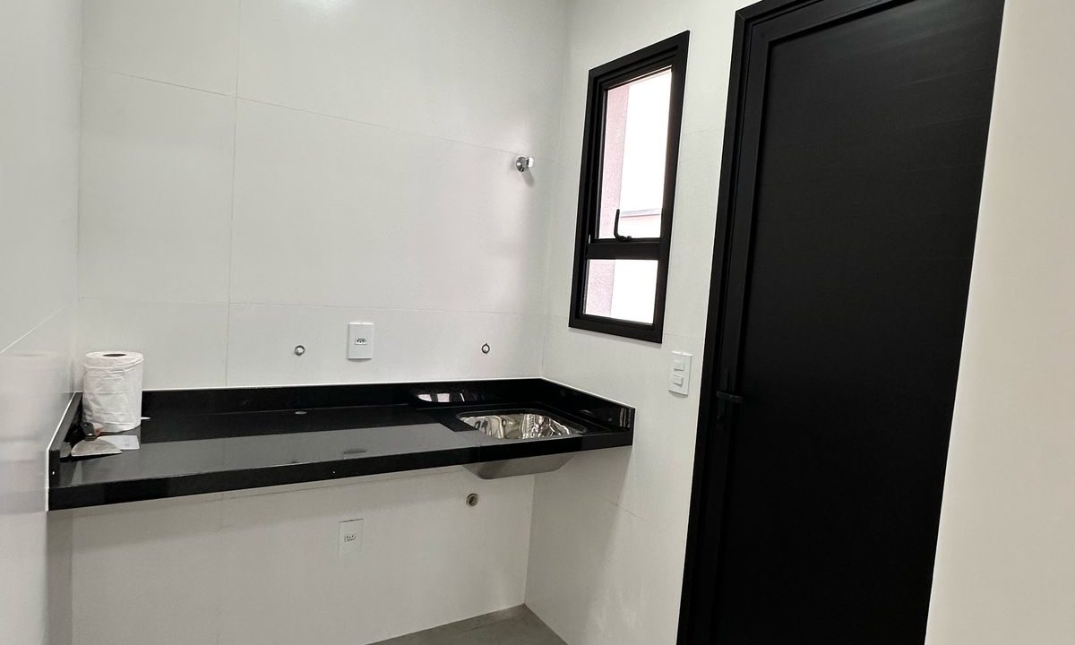 WhatsApp Image 2025-02-28 at 12.16.33