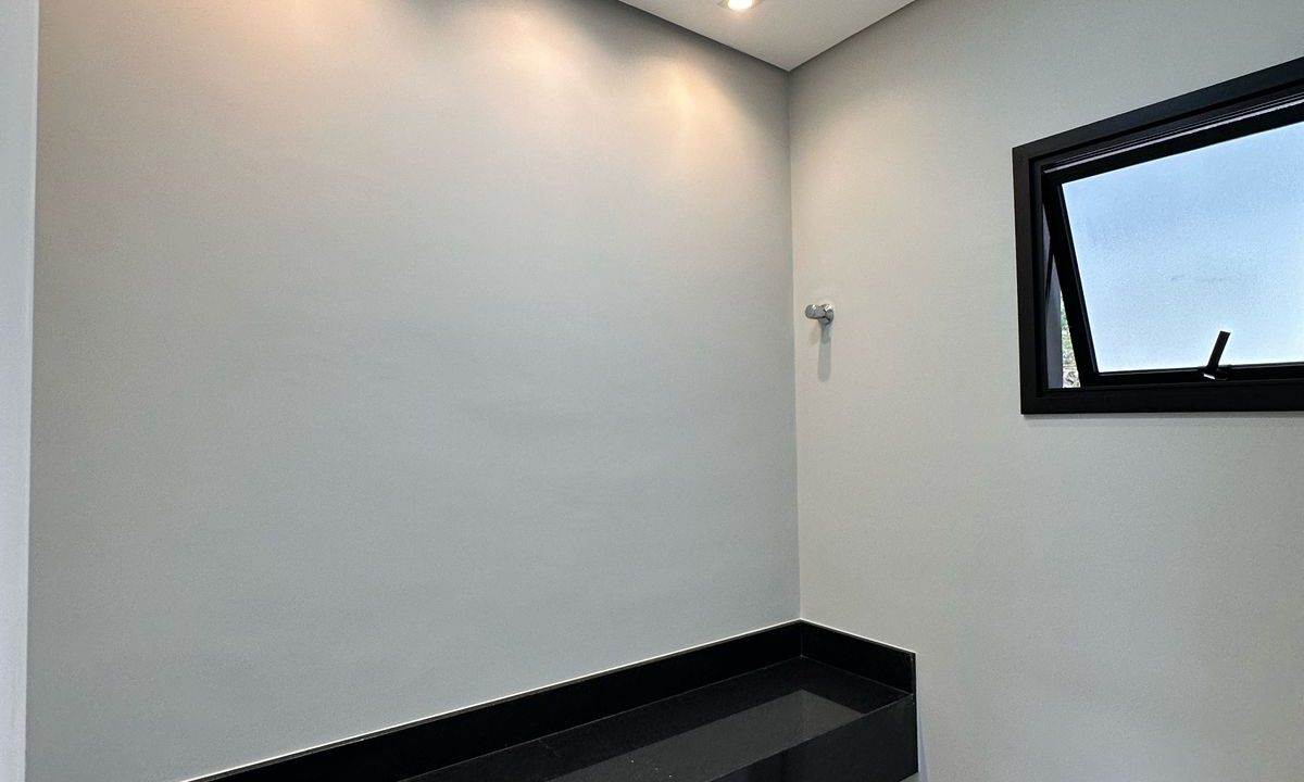 WhatsApp Image 2025-02-28 at 12.16.35