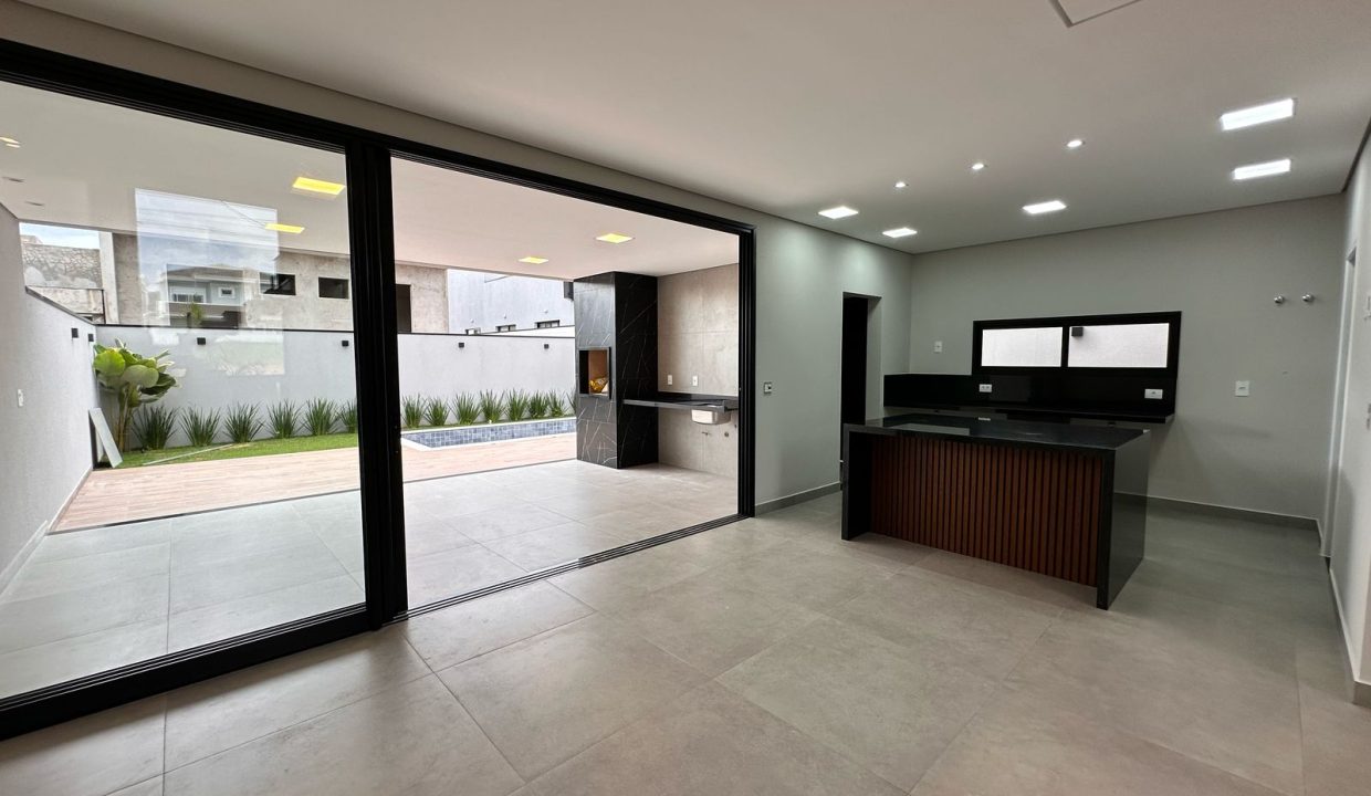 WhatsApp Image 2025-02-28 at 12.16.36