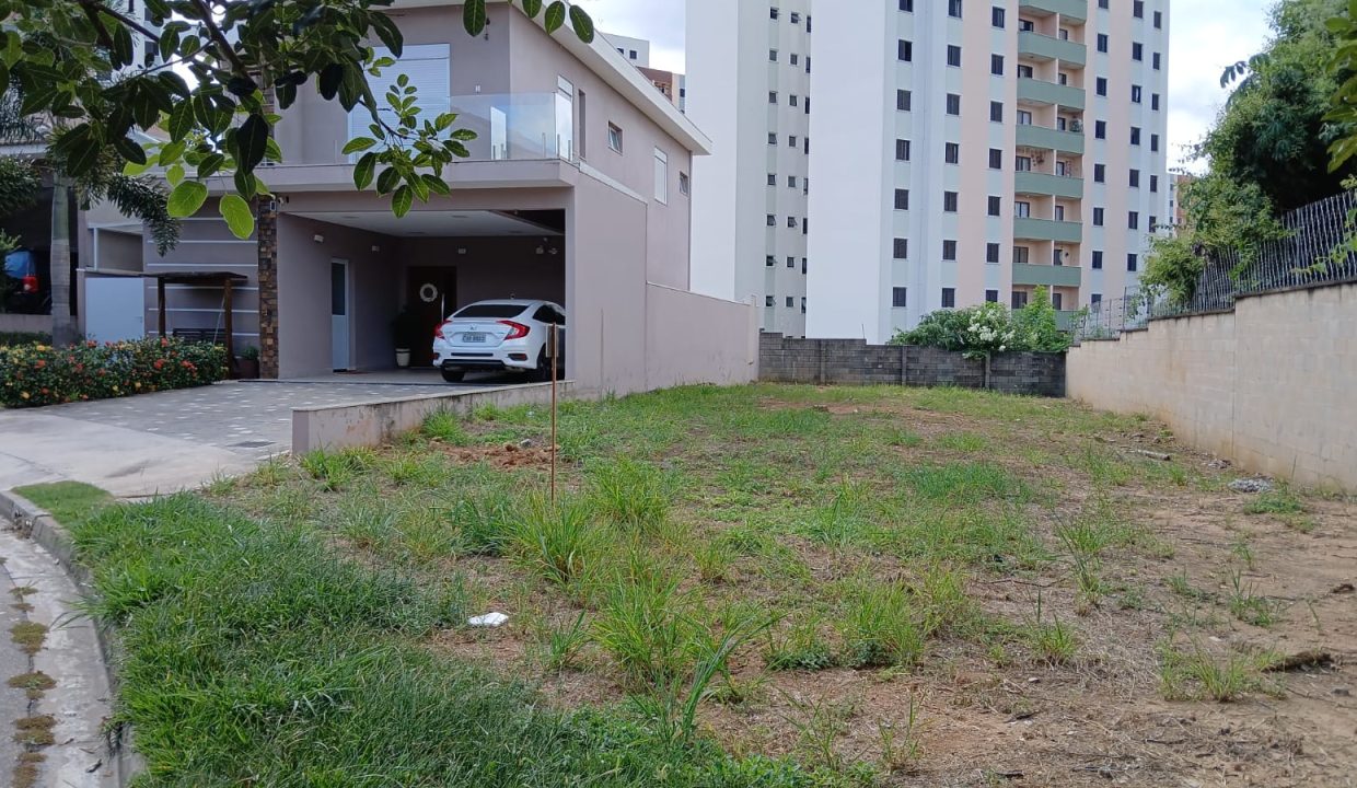 0cc38d46-f0b0-470d-99f9-a0e2b8ea5fca