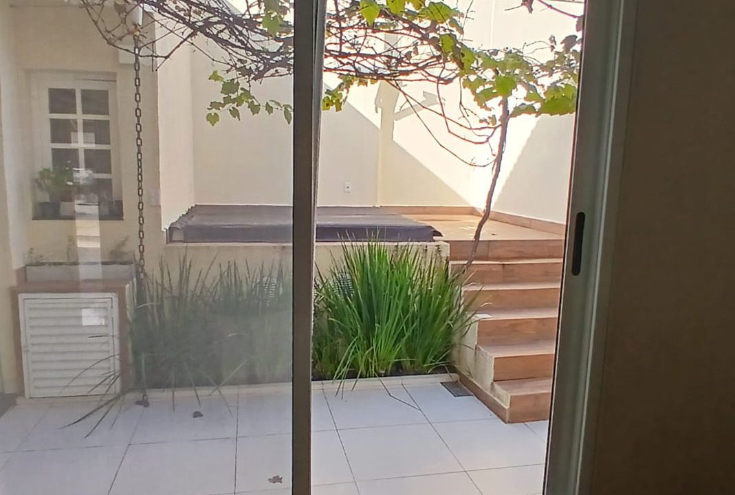 2b280d91-967a-44cd-a9d7-262cceda52a8_0016_eaa16edf-30e7-46e1-b051-da9de884c423